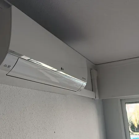 Tropicana - Piscina Y Tenis - Aire Acondicionado - Fibra Optica - Netflix Appartement *